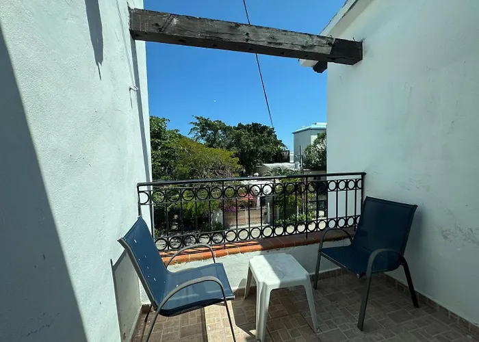 Top Location Heated Pool Private Terrace Hébergement de vacances