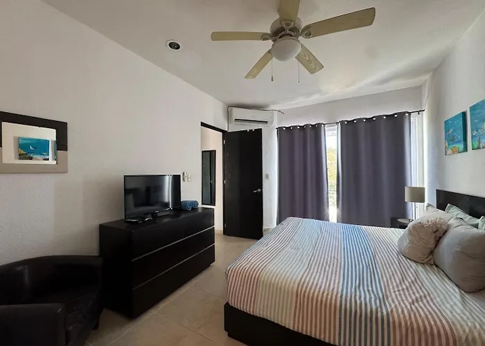 Top Location Heated Pool Private Terrace *
