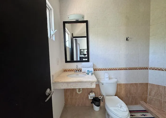 Top Location Heated Pool Private Terrace Hébergement de vacances